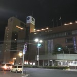 ホテルニューオータニ - 鳥取駅前の大丸鳥取店とホテルニューオータニ鳥取