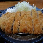 とんかつ専門店 とん豚 - 【2017.5.22(月)】ロースカツランチ(並盛)980円のロースカツ