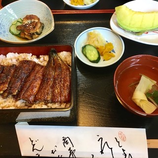 うなぎの京楽軒_1