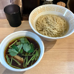 中村麺三郎商店 - 昆布と鶏節水の醤油つけ麺