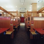 錦わらい - 木の温もり溢れる店内