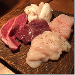 焼肉旬やさい ファンボギ - ホルモン5種盛