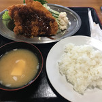 リスボンエイト - チキンカツ定食 ¥730