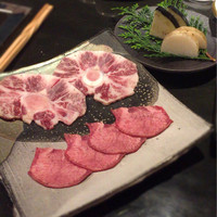 肉匠なか田 本店 - 塩焼き2種   テールとトロタン