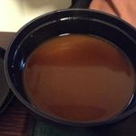 春菊 - お味噌汁　具材は少ないですが、ダシの効いたきちんとおいしいお味噌汁でした◎　2017/04/01