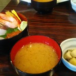 Sushi Izakaya Umi No Sachi - 海の幸丼税込850円