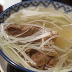 牛たん炭焼 利久 - 定食のスープ