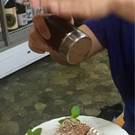 焼肉 はせ川 - ココアパウダー振りかけて