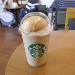 STARBUCKS COFFEE - パイドームが入った状態でどう飲むのか？最初は疑問に感じましたが