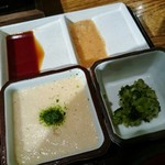 浅草 牛かつ - とろろも少なくなりました…