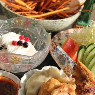 選べる餃子+選べる料理+2H飲み放題込みの夜セット2380円新登場!!