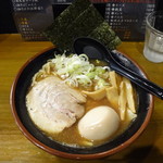 六伍郎 - 鬼煮干しらーめん(醤油)＋味付玉子