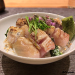 丸新 - spécialitéのノドグロ炙り丼