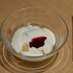 ビストロ　アトリ - ヨーグルト