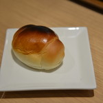 ビストロ　アトリ - バターロール