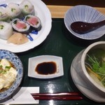 あまくさ天慎 - ◆天慎名物ランチ（900円）・・三代巻と鉄火巻き・だご汁・おぼろ豆腐のセット。