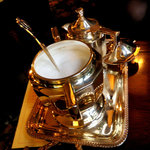 神戸にしむら珈琲店 北野坂店 - シュガーミルクは銀食器