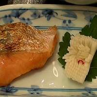 中之島なだ万 - 焼鮭