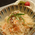 禅紫 - 桜エビの土鍋炊きご飯(1,800円)