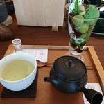 茶房 贔 - 濃厚抹茶パフェと中浅蒸し煎茶-澄浅葱-