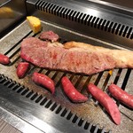 熟成焼肉 听 - サーロイン