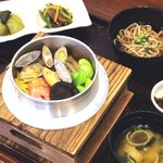 나가쿠라 - 浅利とそら豆の釜飯1,500円