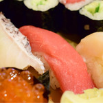和泉鮨 - ランチにぎり@税込1,030円：鮪に寄ってみました。その２