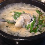 굴뚝배기 전문점 모려 - 料理写真:牡蠣のクッパ