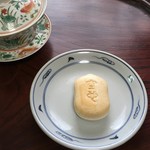 空也 - 波佐見焼の皿と明の蓋碗の写し