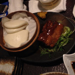 岡むら - 2017.5.17  豚の角煮の中華パンサンド☆