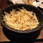 岡むら - 2017.5.17  ラー油もやし☆