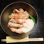 Izakaya Takamaru - キジ焼き温玉（鳥の照り焼き丼）（680円）