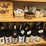 Yotsuya - 店内のお酒類