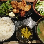 Saga Kemmitsu Semura Fumoto Akadori Nishi Shinjuku Ten - 鶏トロのから揚げ定食