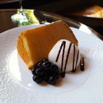 八王子うかい亭 - ﾊﾞﾆﾗｼﾌｫﾝ・ﾌﾞﾙｰﾍﾞﾘｰｺﾝﾎﾟｰﾄ添え