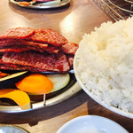 炭火焼肉 しちりんや - 