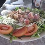 Harbor House Restaurant - 今日の魚のガーデンサラダ