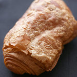 とらやベーカリー - クロワッサン　ショコラ