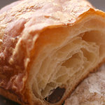 とらやベーカリー - クロワッサン　ショコラ　断面