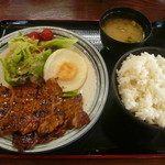 かばくろ - 豚かば焼膳・肉2枚のせ1200円