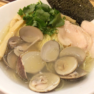 ヌードルキッチン 三匹の子ぶた_2