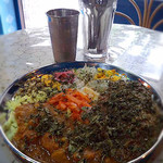 ムジャラ - ２種類のカレーのあいがけ