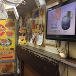 Gyuu hachi - 店内、めっちゃ汚いなぁ~・・・