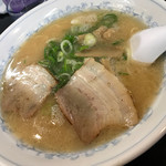 鴨町らーめん - ランチのとんこつラーメン♪