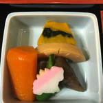 鰻割烹 伊豆栄 梅川亭 - 煮物アップ