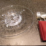 イチリン ハナレ - テーブルセッティング