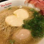 黄金の塩らぁ麺 ドゥエ イタリアン - 