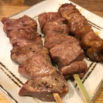 もつ焼きおとんば - もつ焼き3点盛り