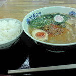 越後川口SA上り線スナックコーナー - こってりラーメン＆ライス