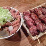 天ちゃん - 煮込みと焼き鳥。焼き鳥はカウンターなら一種類2本～